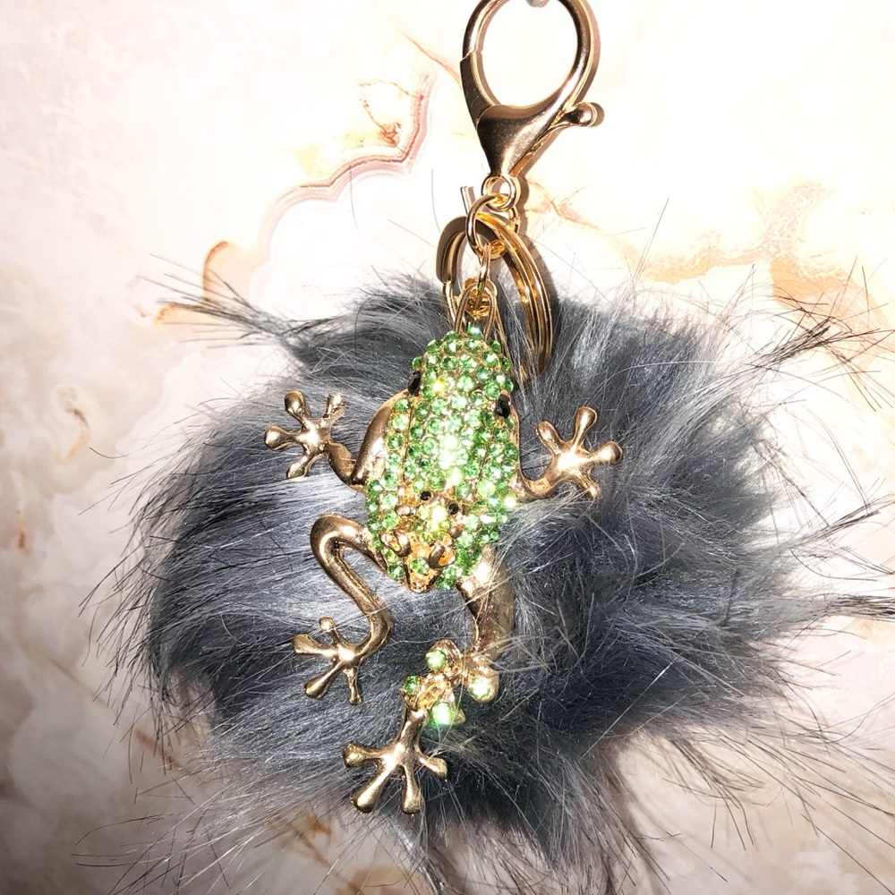 Faux Fur PomPom w/Rhinestone Frog pendant Keychain